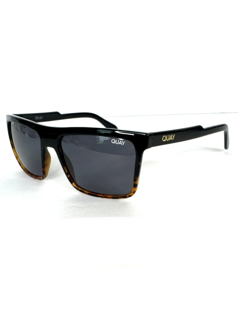 QUAY Australia Let it Run Polarized Sunglasses Black Tortoise Rare